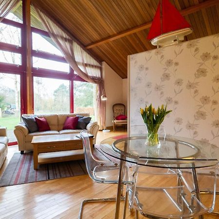 Surlingham Lodge Studio Large Family Cottage NWI Buitenkant foto
