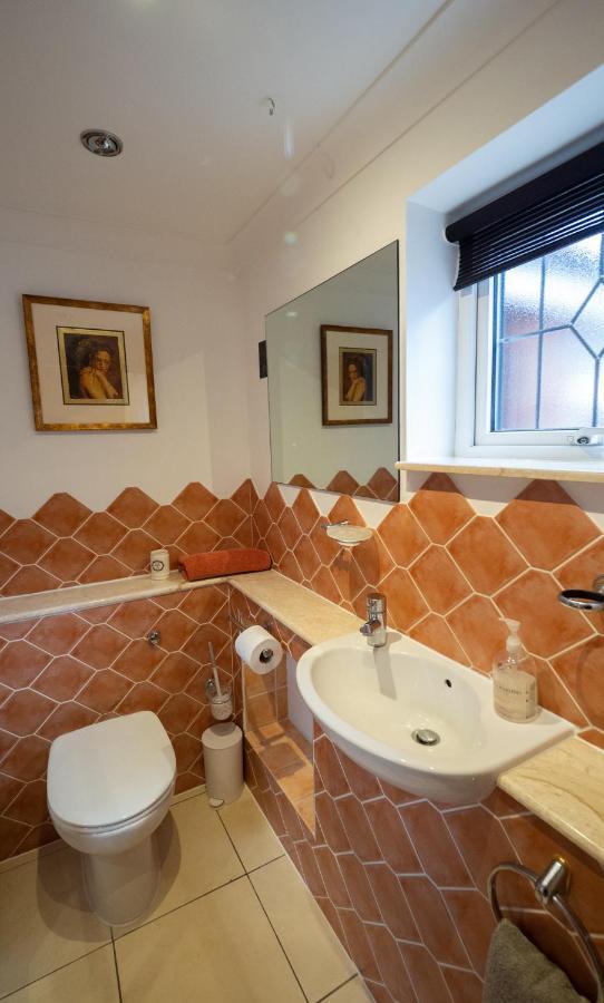 Surlingham Lodge Studio Large Family Cottage NWI Buitenkant foto