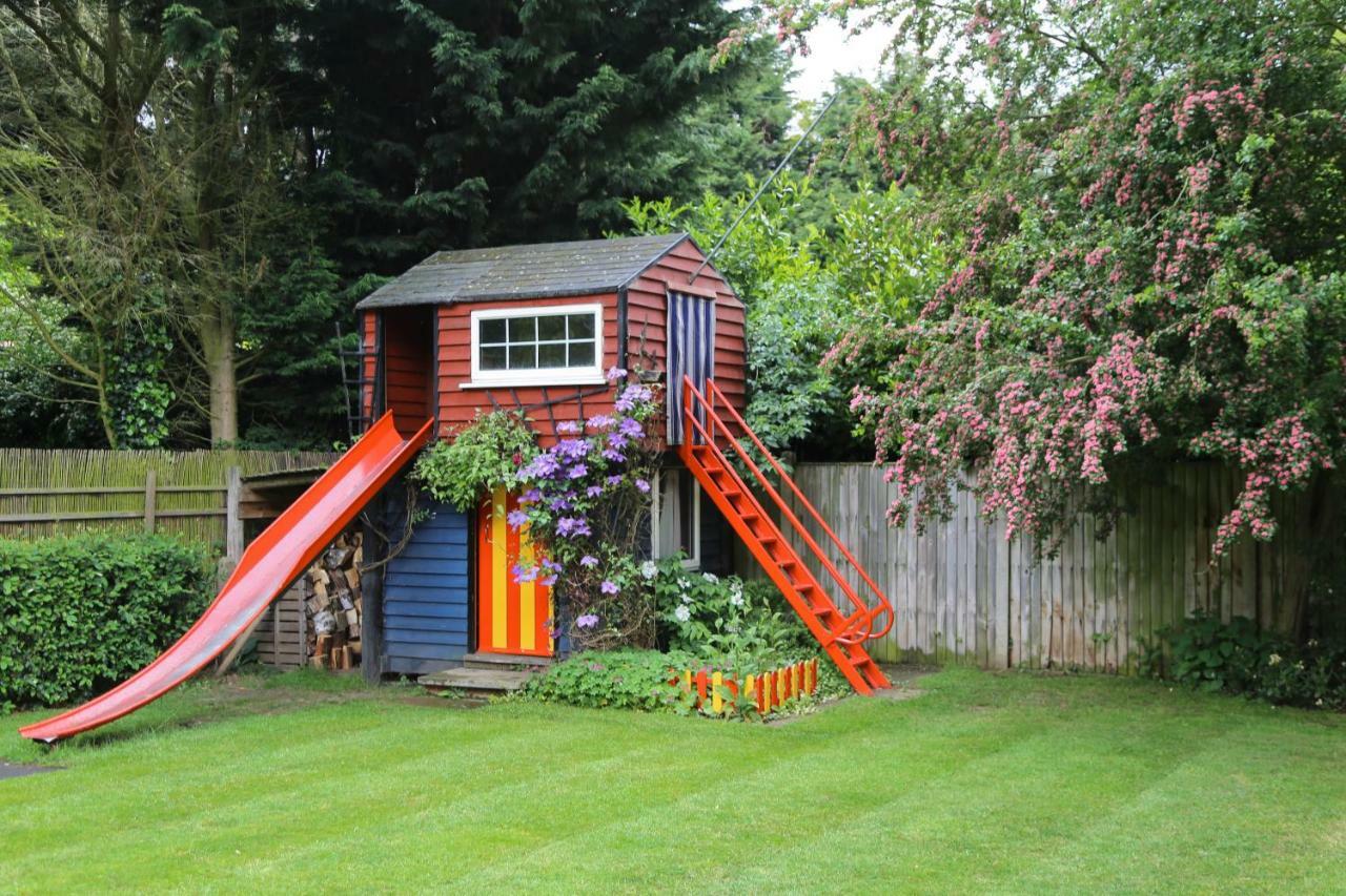 Surlingham Lodge Studio Large Family Cottage NWI Buitenkant foto